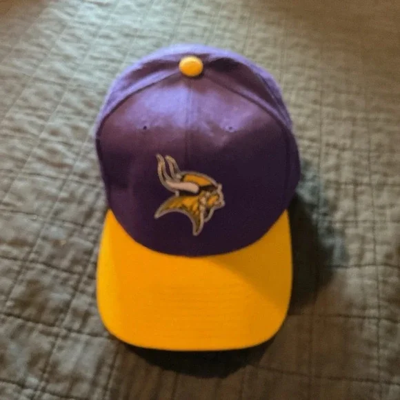 Minnesota‎ Vikings 100% Wool NFL Baseball Cap Embroidered Hat Adjustable