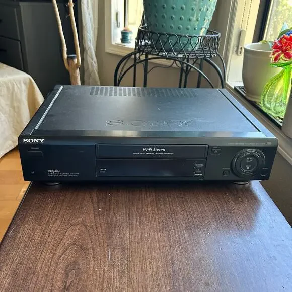 Sony SLV-775HF 4-Head Hi-Fi Stereo VCR Player  Tested & working No Remote