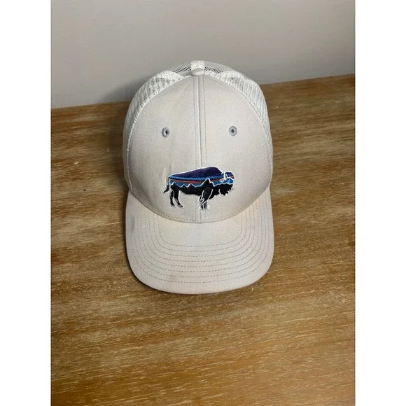 Patagonia Buffalo Trucker Hat Mesh Back Snapback Beige Outdoor Adventure‎