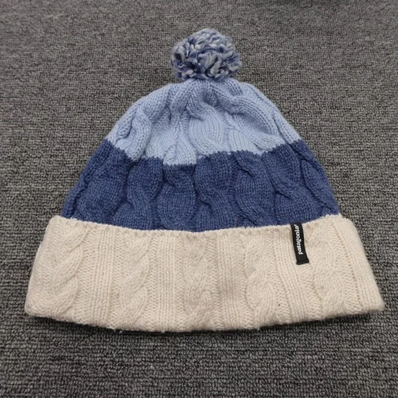 Patagonia Hat Beanie Fitted Mens One Size Blue Cable Knit Cuffed Pom Winter