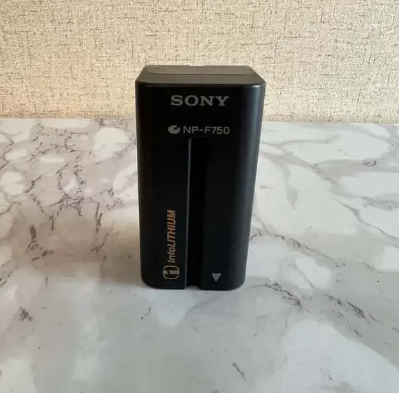 Sony NP-F750 InfoLithium Rechargeable Battery Pack 7.2V 21.6Wh