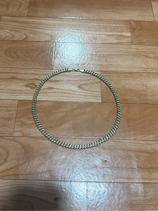 Men's Gold Cuban Link Chain Necklace - Classic Everyday Accessory