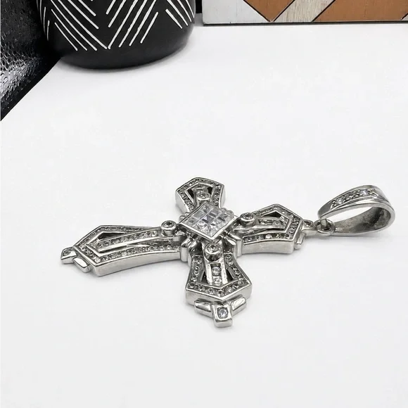 925 Sterling Silver Cubic Zirconia Big Cross Men’s Pendant