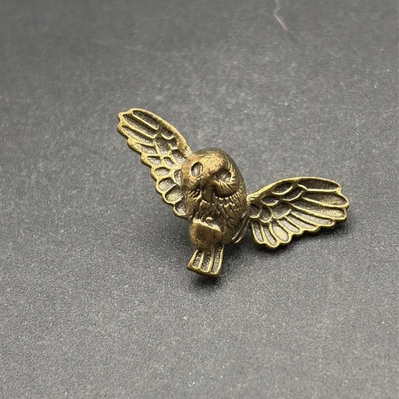 Owl Flying Gold‎ Bronze Tone Lapel Hat Pin