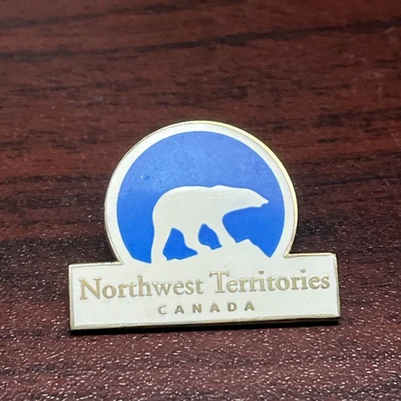 Northwest Territories Canada Polar Bear Lapel Hat Pin‎