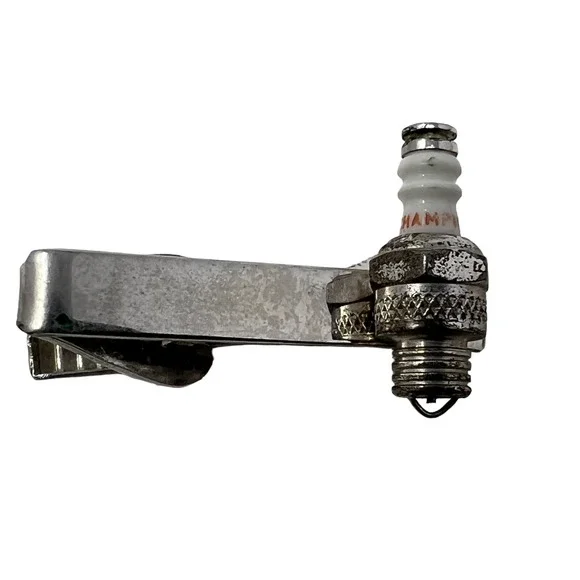 Vintage Mens Champion Spark Plug Tie Bar‎ Silver Tone Tie Clip