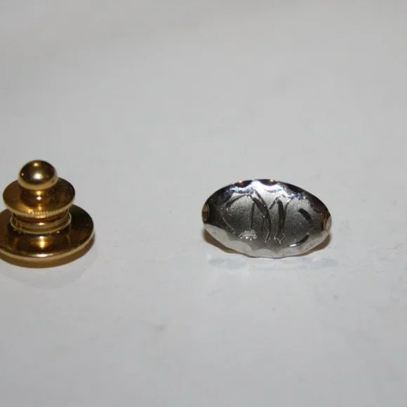 🅼💿 Vintage Silver “M” Lapel Pin · .5