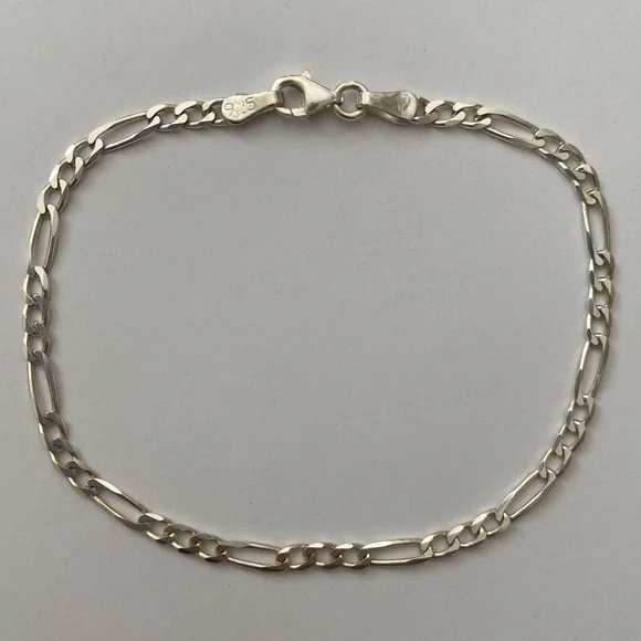 925 Silver 3mm bracelet 8.5 inches figaro chain