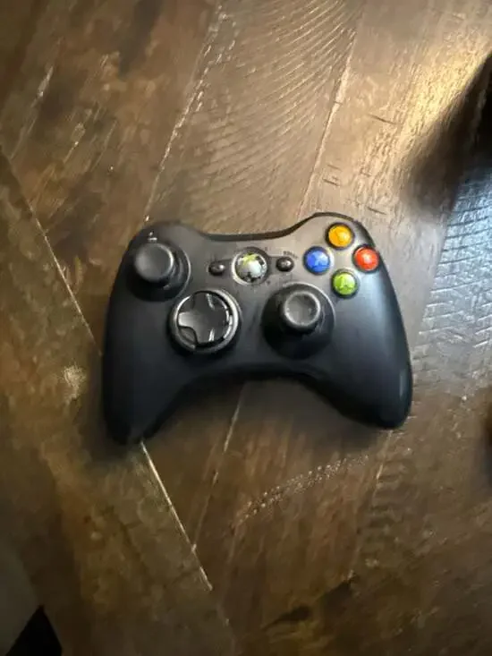 Official Microsoft Xbox 360 Wireless Controller Black - Missing Battery Cover