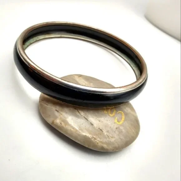 Vintage black disc spacer bangle bracelet simple jewelry staple wardrobe classic