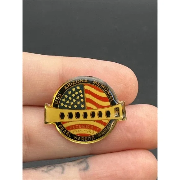 USS Arizona Memorial Pearl Harbor Hawaii‎ World War II Lapel Hat Pin