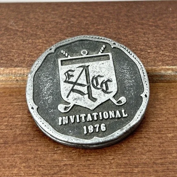 Vtg 1976 East Aurora CC EACC‎ Invitational Golf Bronze Medallion Shield Crest