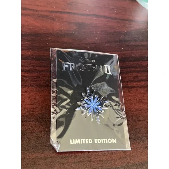 Disney D23 2019 Expo Frozen 2 Snowflake Limited Edition Pin‎