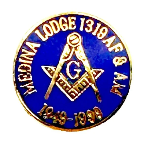 Medina Lodge 1319AF & AM Pin Masonic Vintage  Blue Lapel Freemasonry Collectible