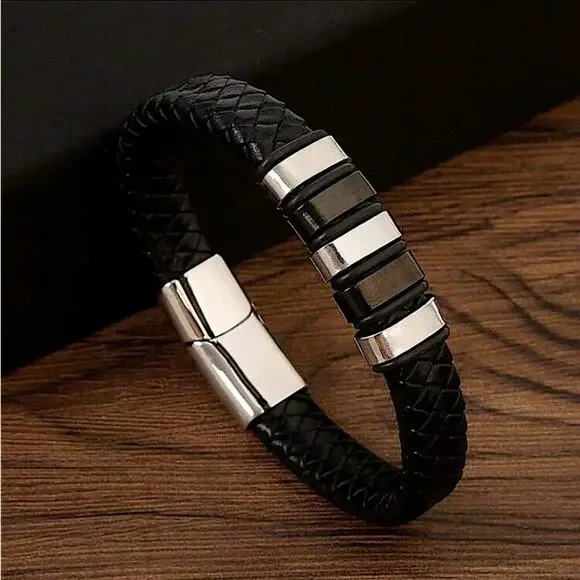 BLACK STAINLESS STEEL LEATHER BRACELET SILVER