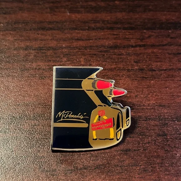 Vintage McDonald’s Classic Car‎ Employee Lapel Pin