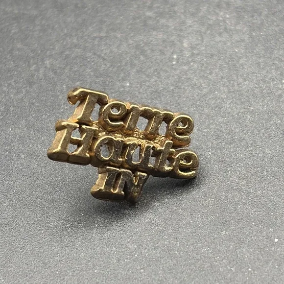 Terre‎ Haute Indiana Gold Tone Lapel Hat Pin