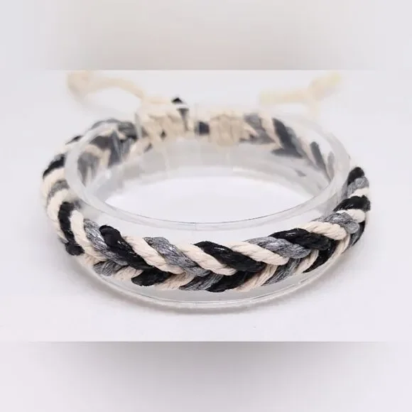 Men's‎ bracelet braided rope new e40