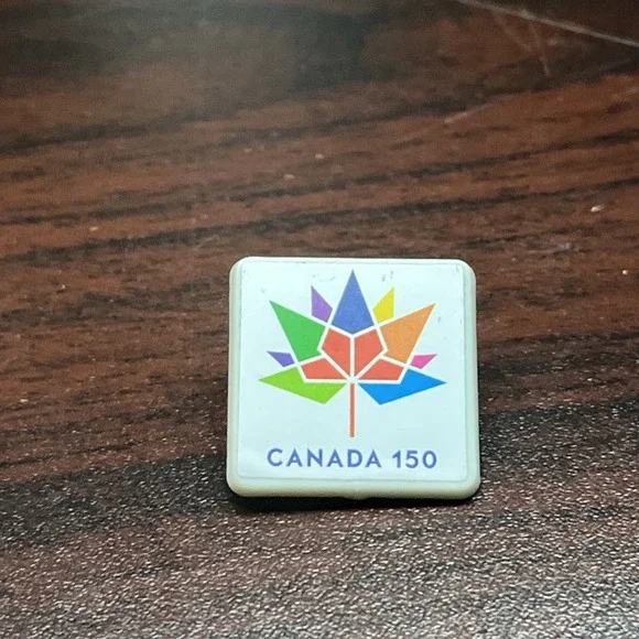 Country Of Canada 150th‎ Anniversary 1867-2017 Plastic Lapel Hat Pin