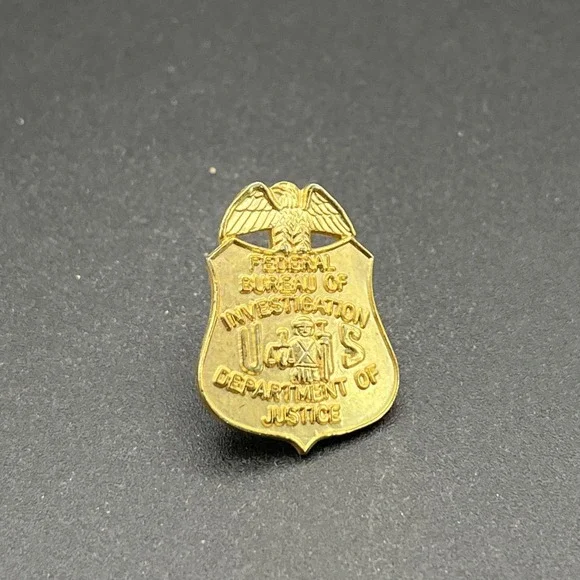 Federal Bureau Of Investigation Department Of‎ Justice Gold Tone Lapel Hat Pin