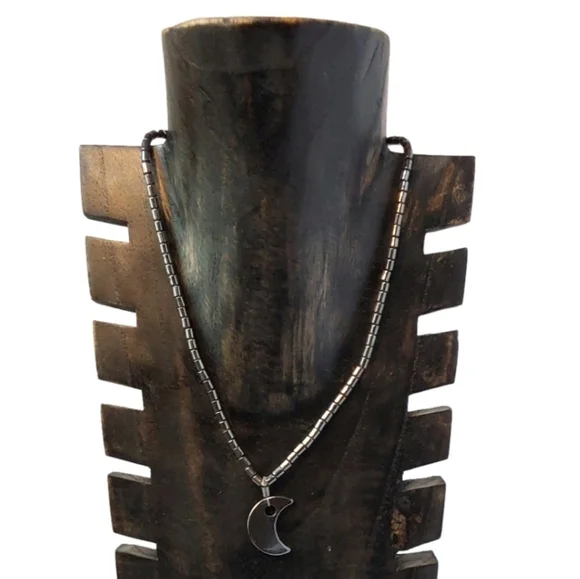 MOONSTAR NECKLACE‎