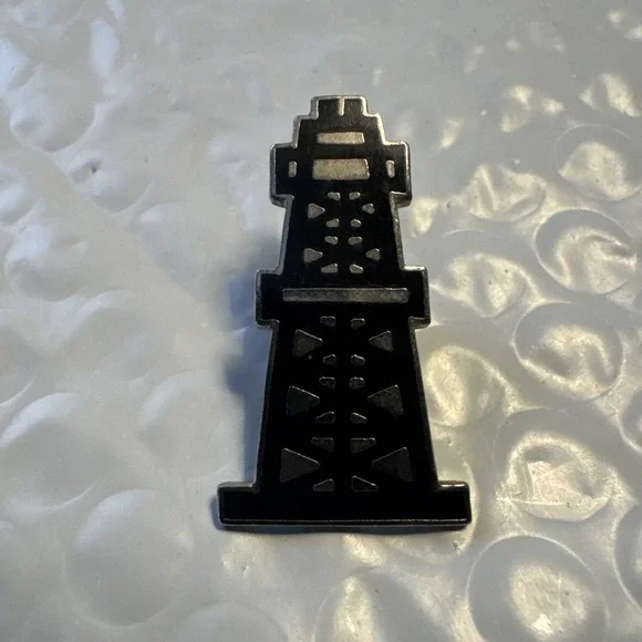Vintage Oil Derrick Tower Lapel Hat Coat Pin  Collectible Charm