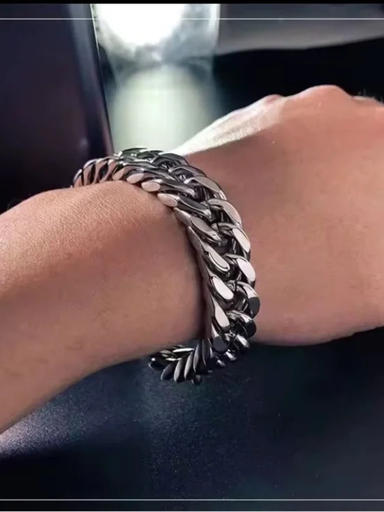 Men's Silver Curb Chain Bracelet - Sleek Stainless Style