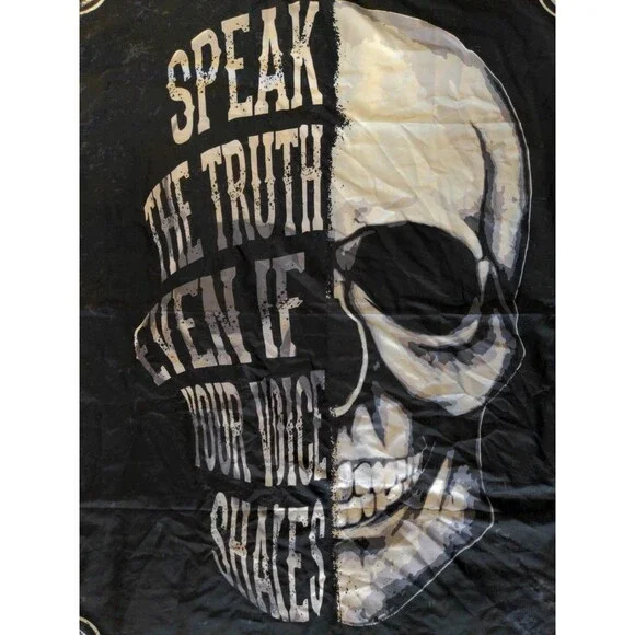 Skull Tapestry 