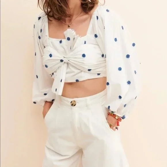 Farm Rio Anthropologie Bow front crop top white blue flower L summer beach
