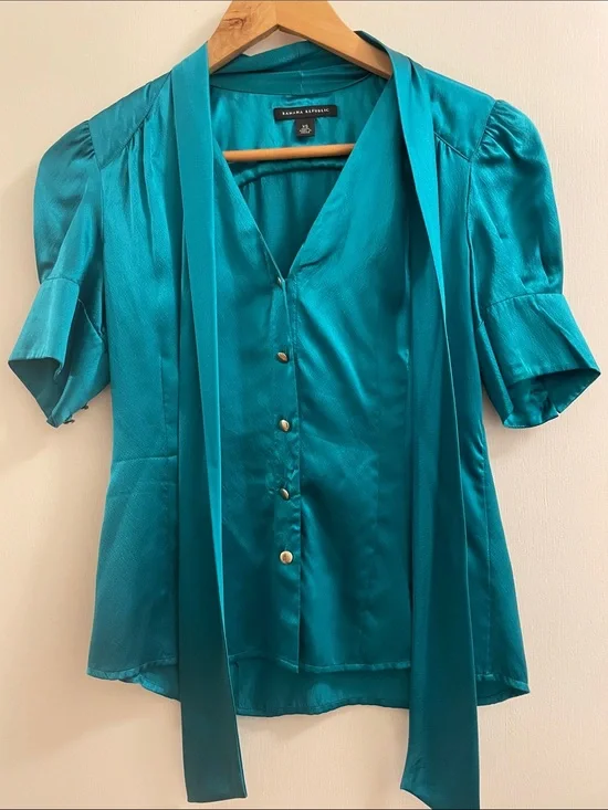 Banana Republic Teal Satin Button-Front Tie-Neck Blouse