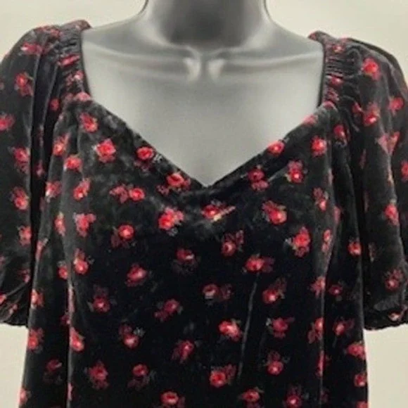 LOFT Womens Black Red Floral Velvet Sweetheart Puff Sleeve Blouse Top Small‎