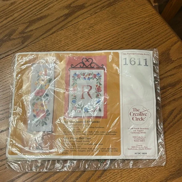The creative circle 1611 sentimental keepsake floral bell pull sealed bag new
