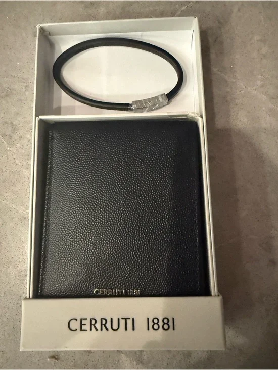 Cerutti 1881 Men’s Black Leather Wallet & Bracelet Set