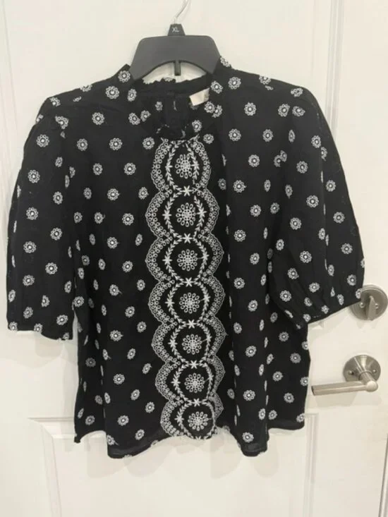 LOFT Black & White Puff Sleeve Embroidered Top