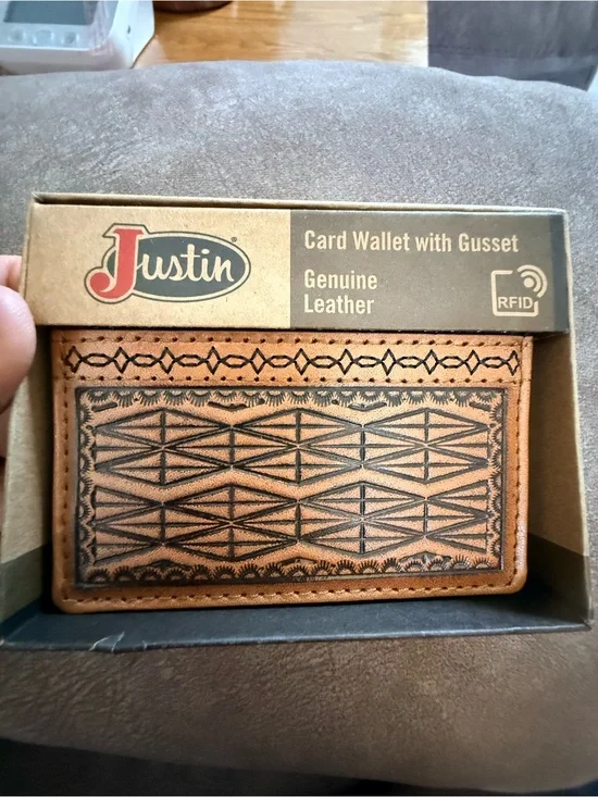 Justin Boots Tan Brown Tooled Leather Card Wallet with Gusset