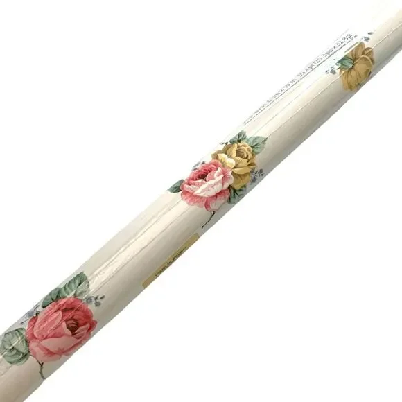 Vintage Rose Floral Wallpaper