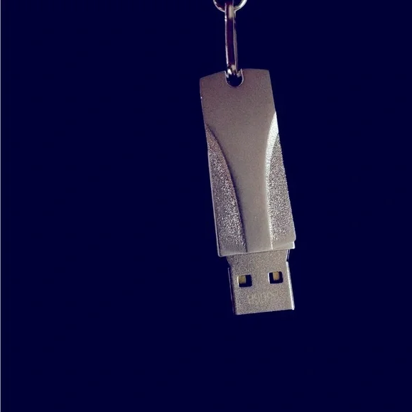 Silver USB Flash‎ Drive Keychain