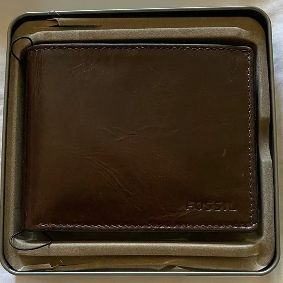 Fossil Men's Dark Brown Leather Bifold Wallet