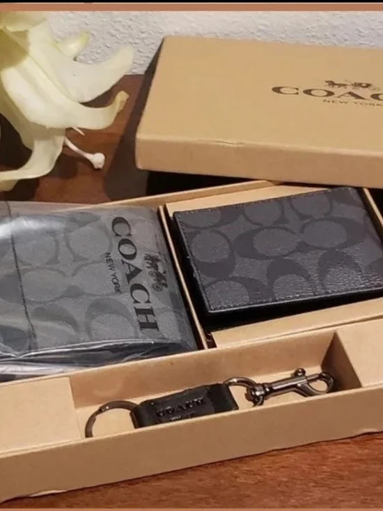 Coach Men’s Charcoal/Black Signature Card Case and Keychain Set