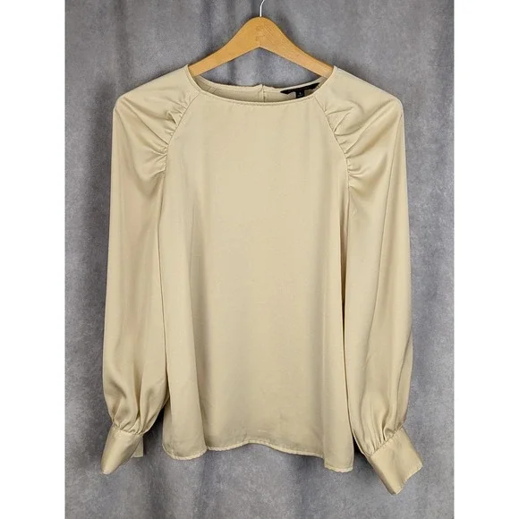 Banana Republic Womens Beige Ruched Shoulder Long Sleeve Satin Blouse Small-C153