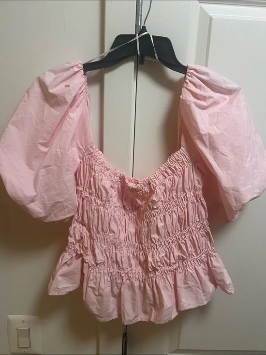 ASTR (Nordstrom) Pink Smocked Puff-Sleeve Top L