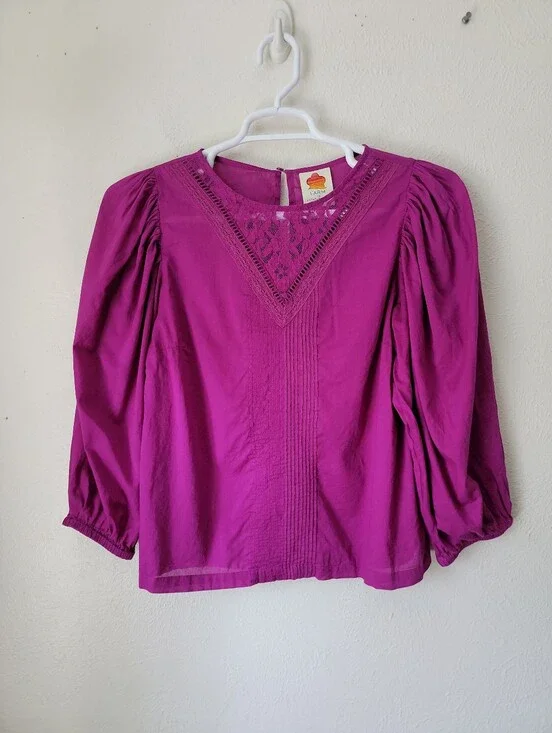 FARM Rio Magenta Lace V-Neck Balloon Sleeve Blouse