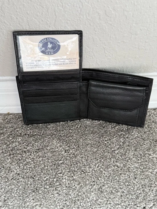 Black Leather Texas Stallion Bi-Fold Wallet
