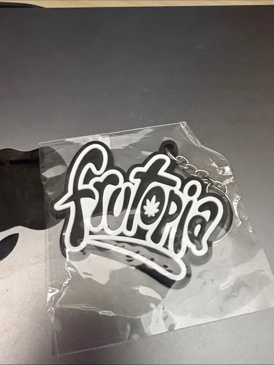 Topia Black & White Keychain Card Holder - Topia