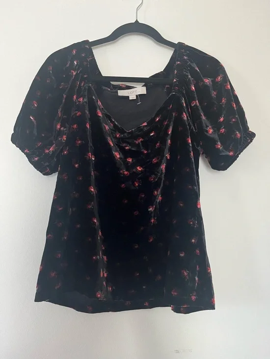 Black Velvet Floral Puff Sleeve Top Small Romantic Feminine Coquette Date Night
