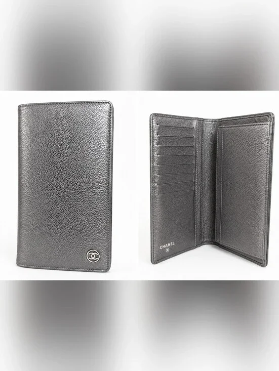 CHANEL Silver Caviar Leather Card Holder Wallet with CC Logo