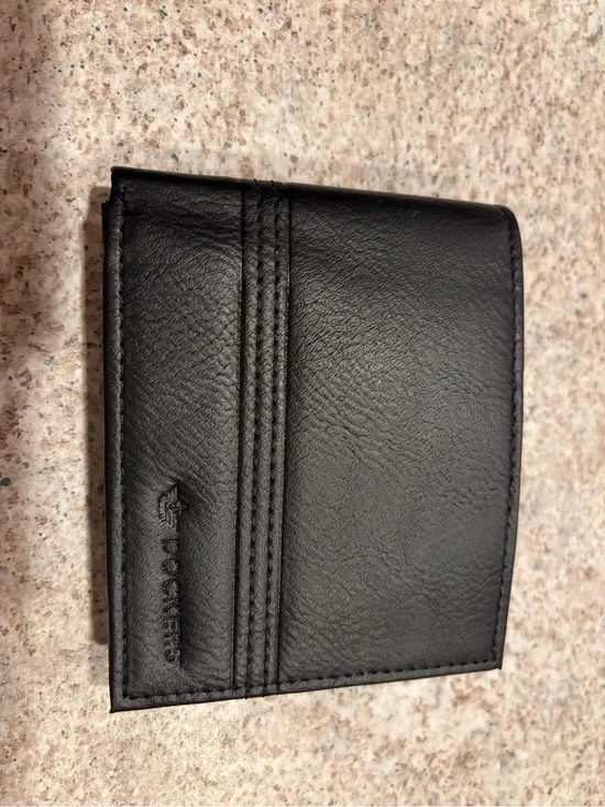 Dockers Black Leather Bifold Card Wallet