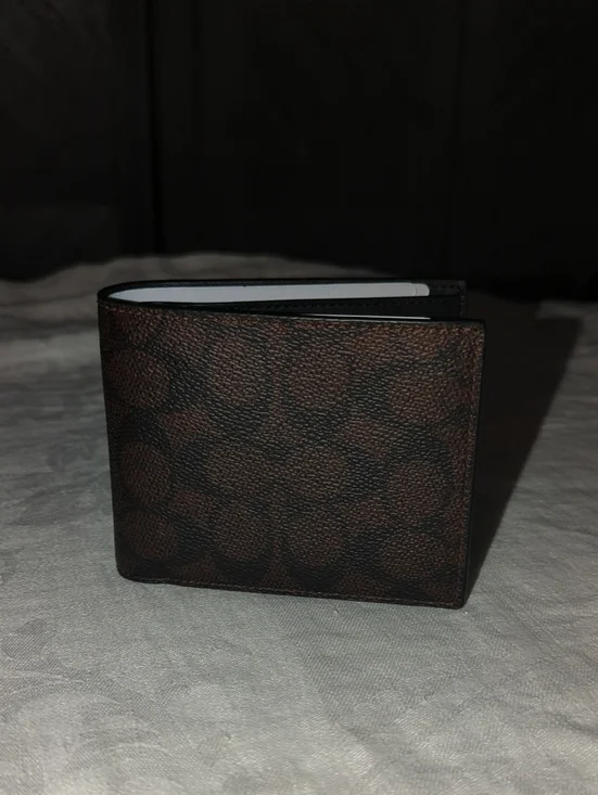 Coach Men's Signature Leather Bi-Fold Wallet