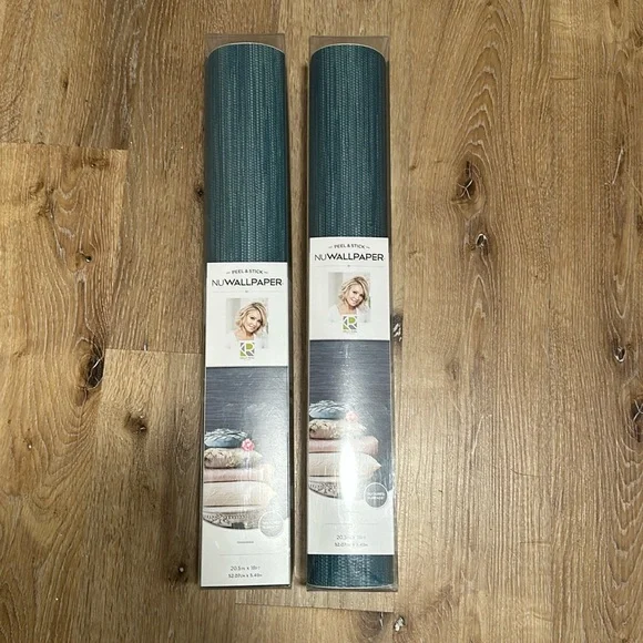 Wallpaper Peel & Stick Nuwallpaper Kelly Ripa Textured Surface 20.5 in x 18 ft