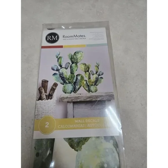 roommates peel and stick wallpaper Cactus-‎ 1 Package